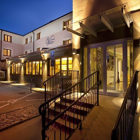 Hotel Viktor Братислава Номер фото