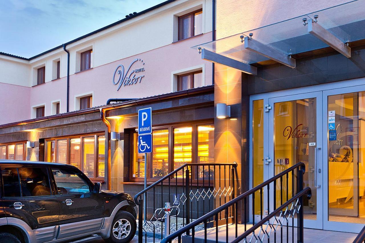 Hotel Viktor Братислава Экстерьер фото