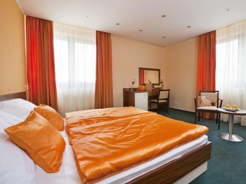 Hotel Viktor Братислава Экстерьер фото