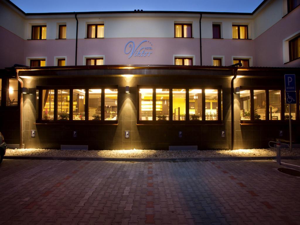 Hotel Viktor Братислава Экстерьер фото